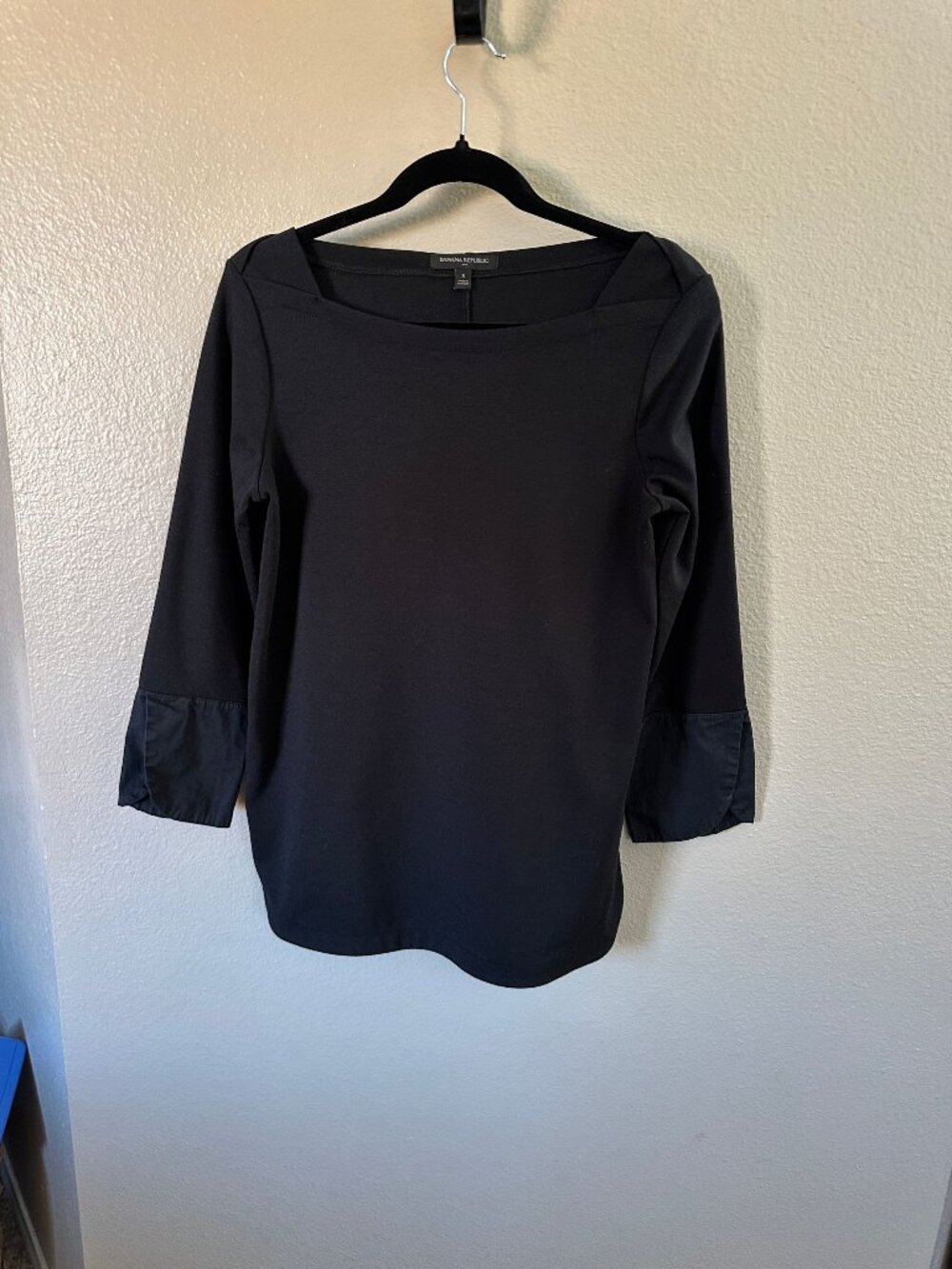Banana Republic womens Black 3/4 Sleeve Top S Polyester/Viscose Blend